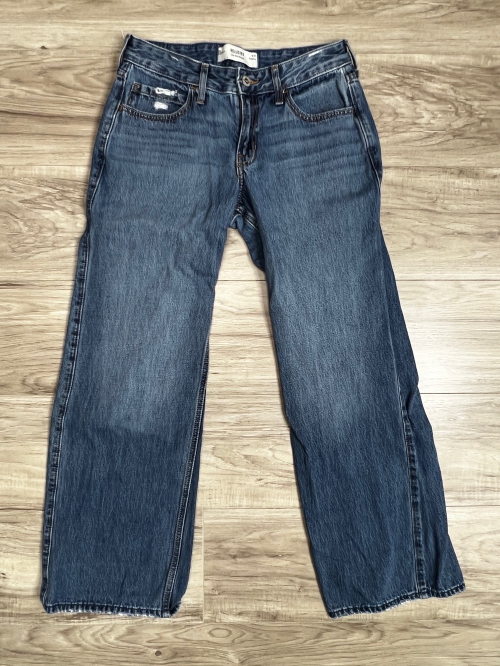 Hollister Low Rise Super Baggy Jeans Size 27 Blue